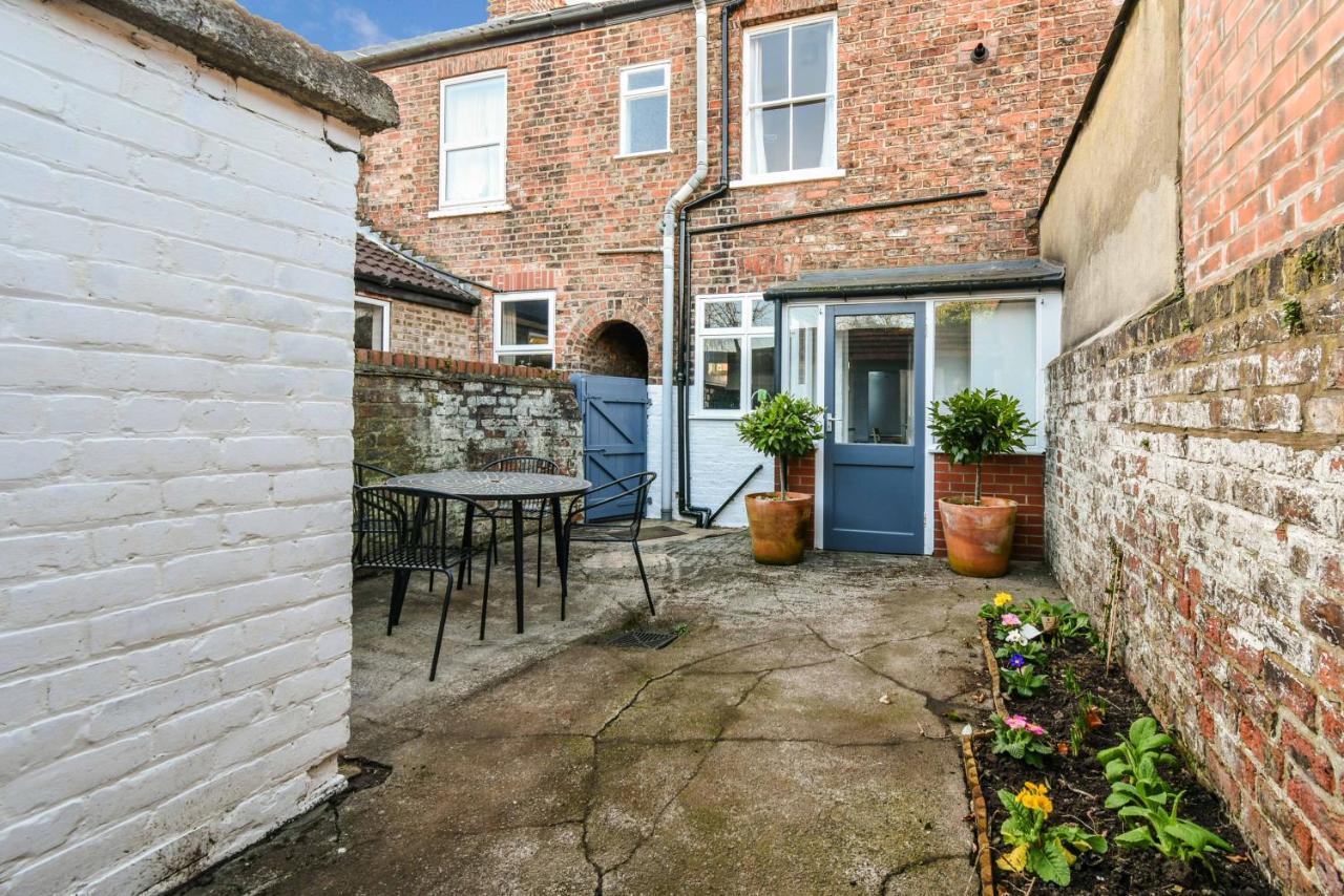 Bay Tree Cottage York Exterior photo
